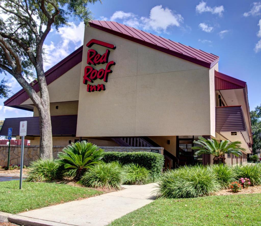 Red Roof Inn Pensacola - I-10 at Davis Highway photo 2