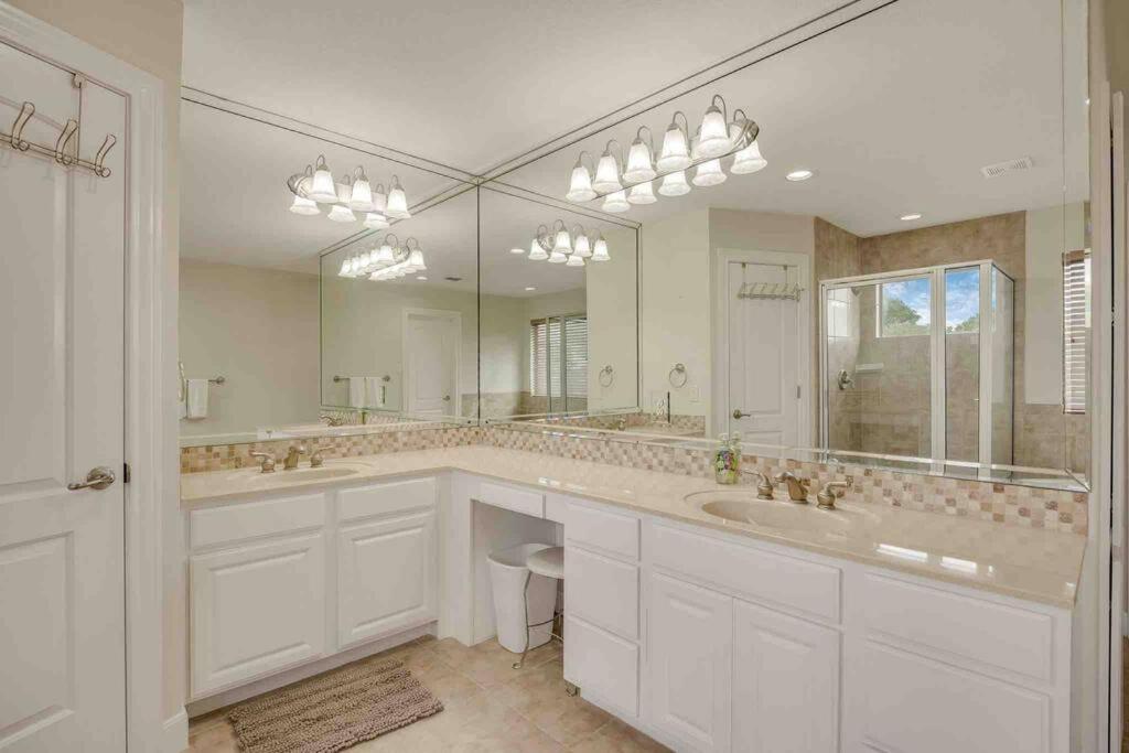 Canyon Lake Home with Breathtaking View photo 3