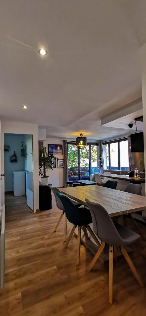LE COQUET - Gare - Hyper centre - Parking - Wifi - Netflix - Disney+ photo 1