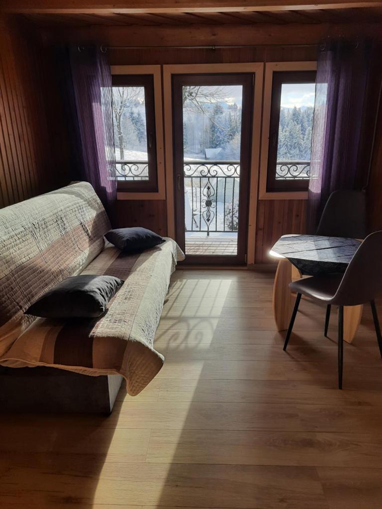 Miodowa Chata Pokoje Gościnne photo 4