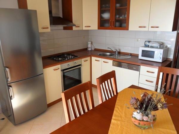 Apartment in Sucuraj with sea view, terrace, air conditioning, WiFi 3354-1 photo 2