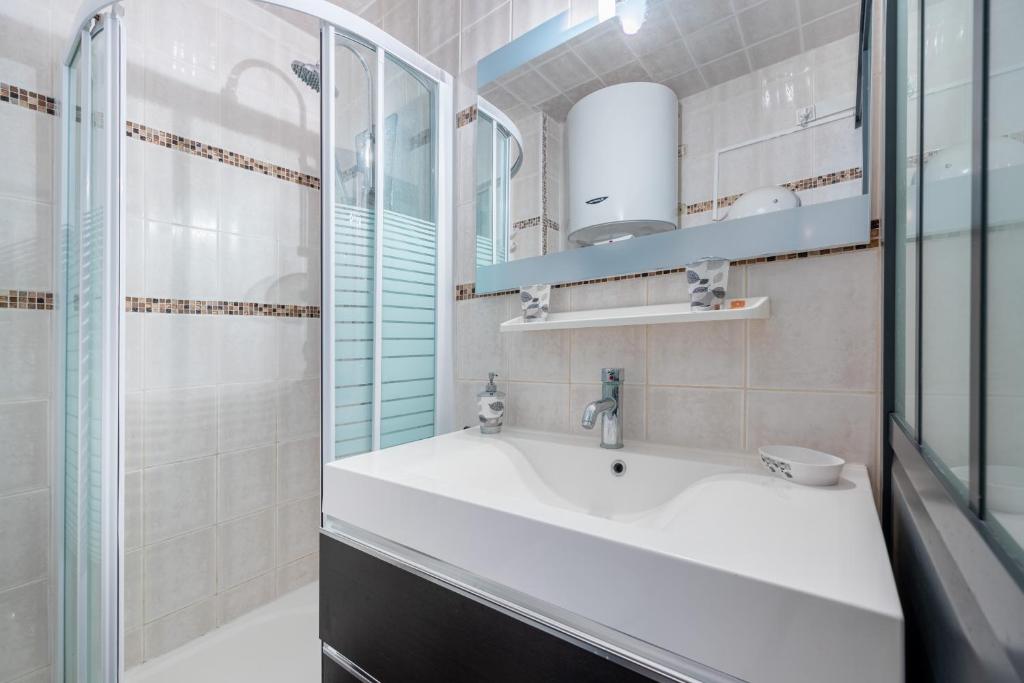 Le Pavillon - Appartement à 30 m de la plage photo 4