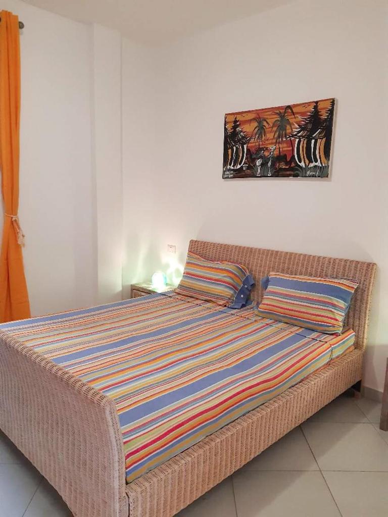 App Raffaele Estoril Beach Free Wifi & AC a step away from the sea photo 2