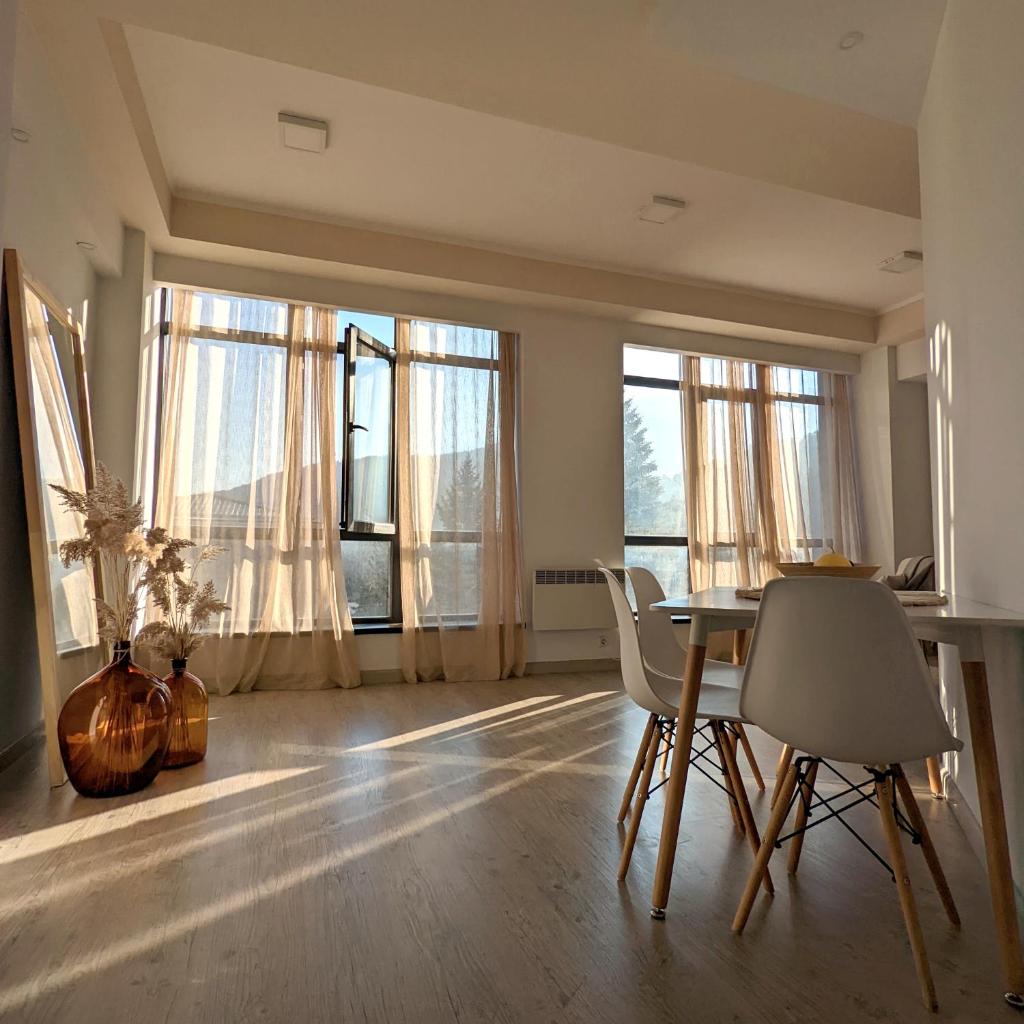 Cosy minimalistic apt. In Dilijan with great view photo 2