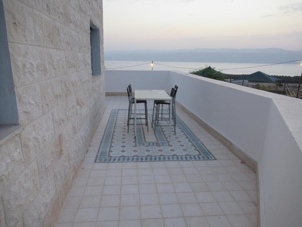 Unique&Warmy place in the Dead Sea photo 3