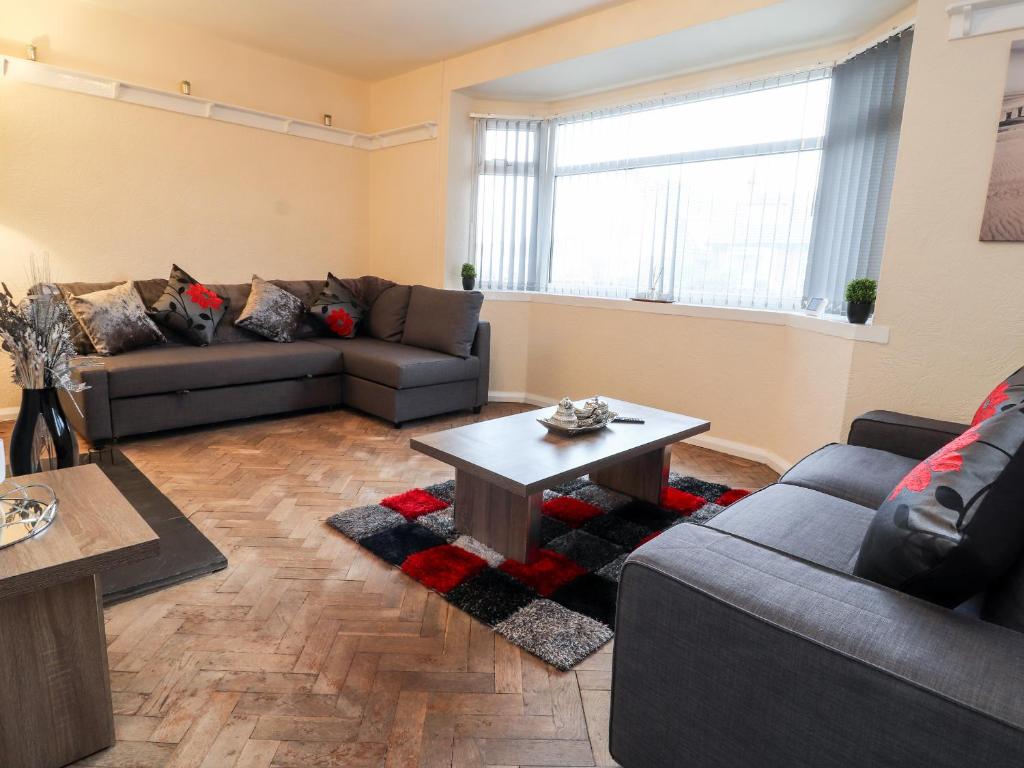 55 Marine Road photo 3