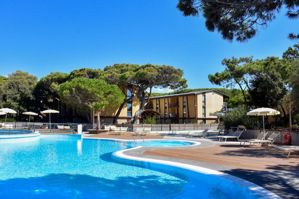 Canado Club Family Village photo 2