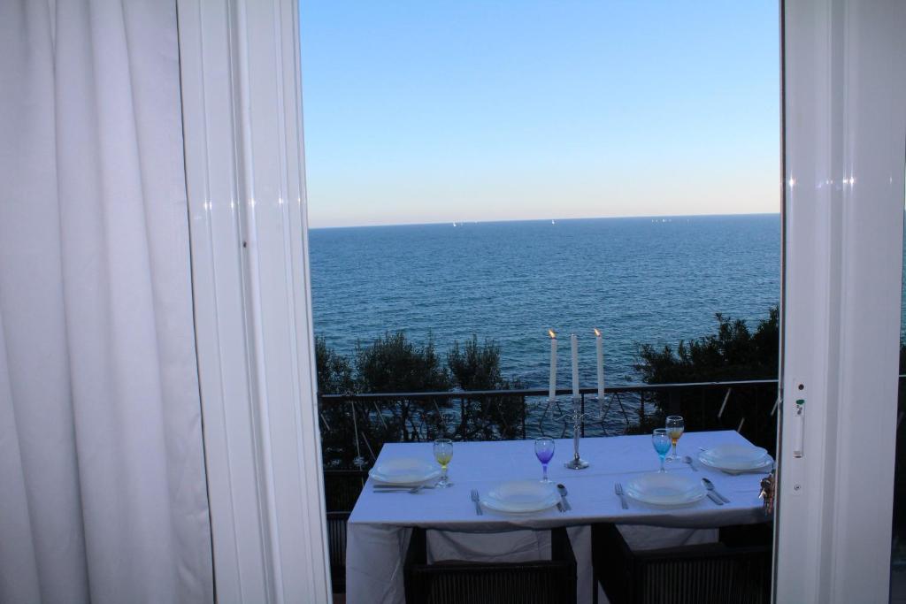 Conca Verde c21- BEACH FRONT little villa- POOL, private JACUZZI sea view photo 4