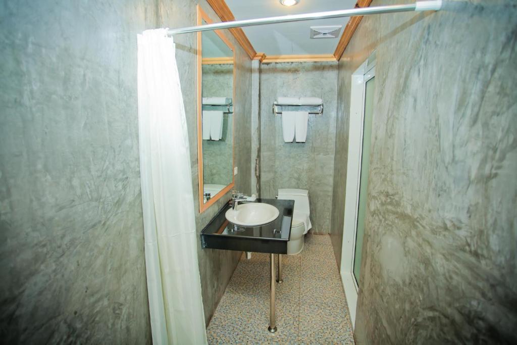 Двухместный (Двухместный номер Делюкс с 1 кроватью), Chaphone Guesthouse