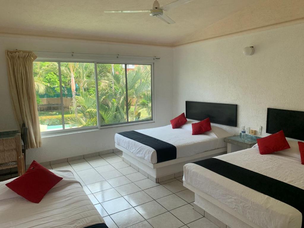 Hotel Parotas Manzanillo photo 1