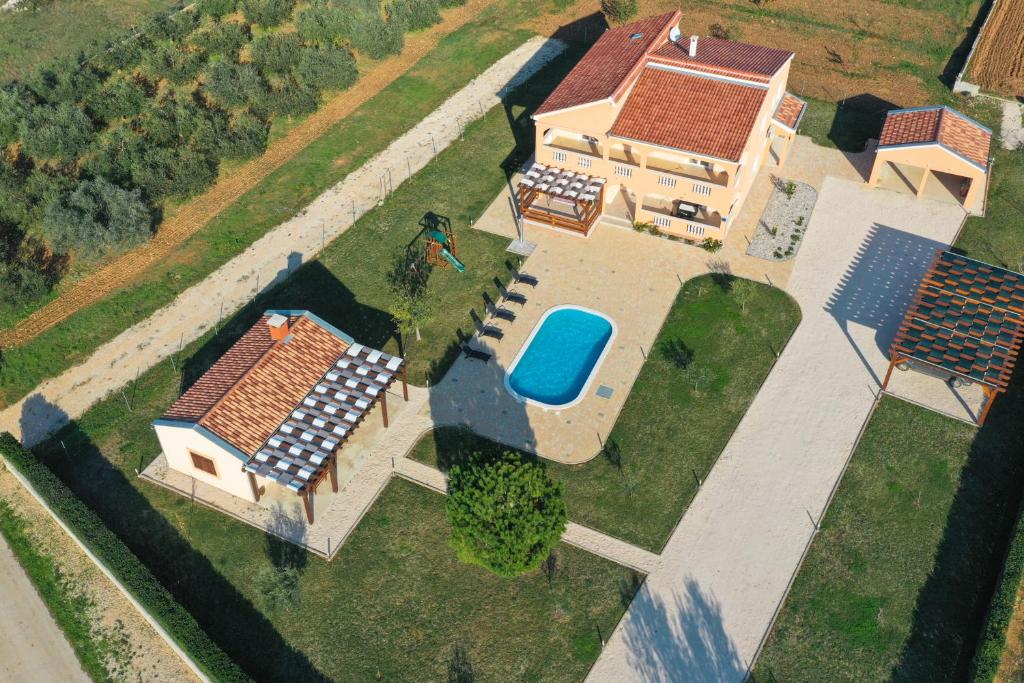 Villa Levatinka photo 2