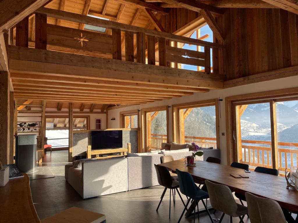 Chalet Le Perray Alpine Lodge photo 3