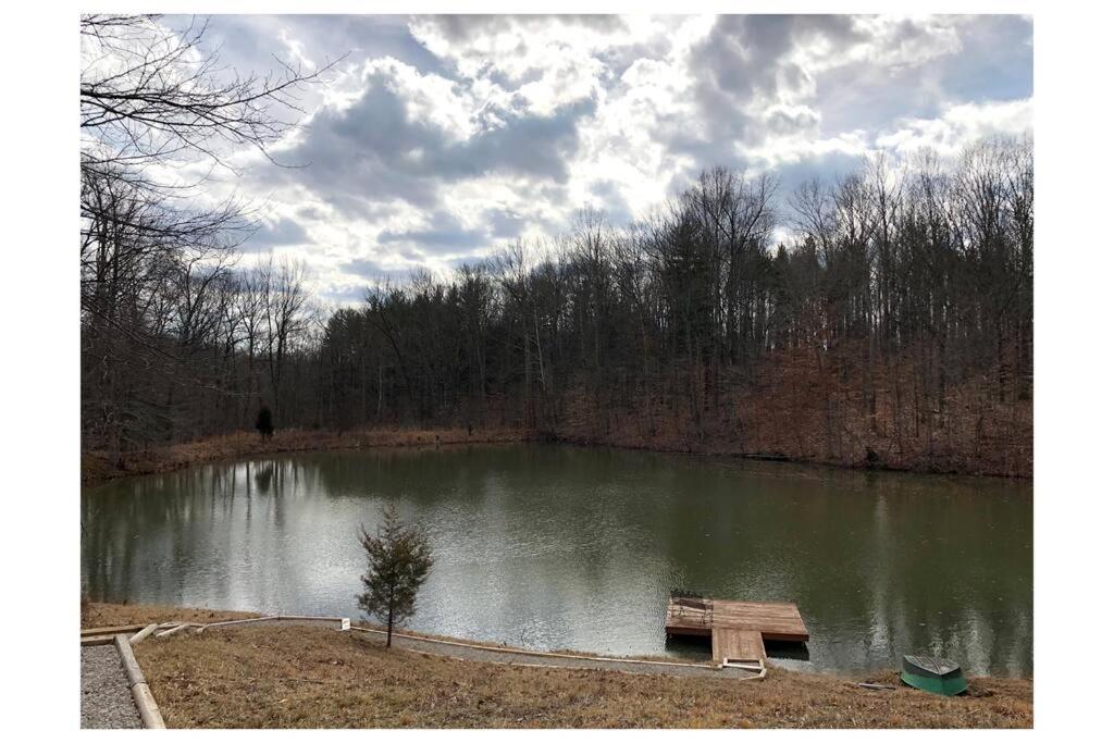 Luxurious Estate by Brown County 40 private acres photo 4