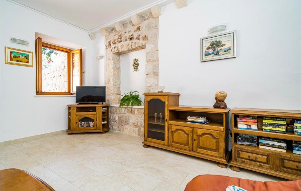 Nice Home In Donje Obuljeno With 2 Bedrooms, Jacuzzi And Wifi photo 4