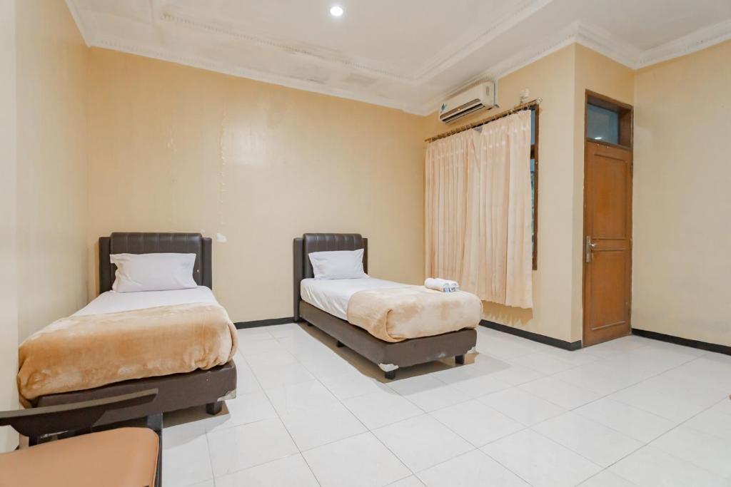 Hotel Markoni Pamanukan Mitra RedDoorz photo 2