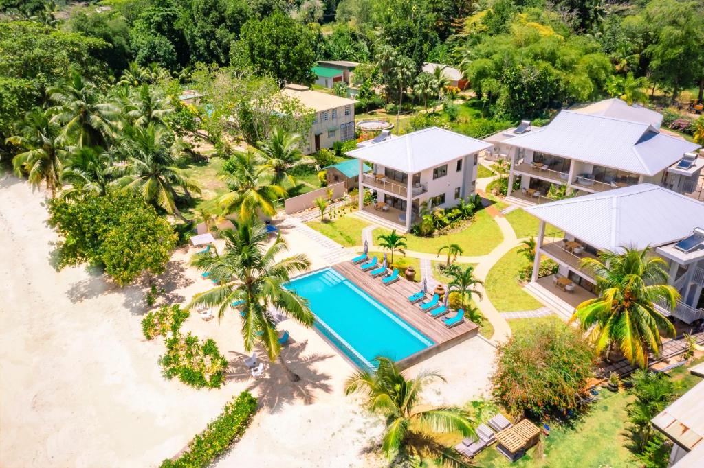 Pineapple Beach Villas photo 2