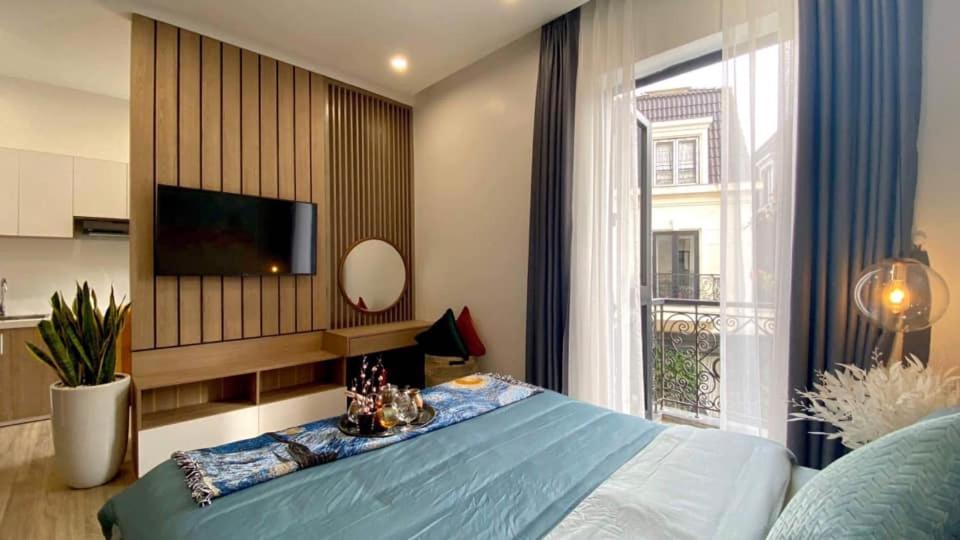 Hue Crown Boutique best hotel