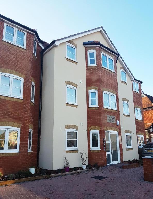 YBC Court, Aldershot photo 1