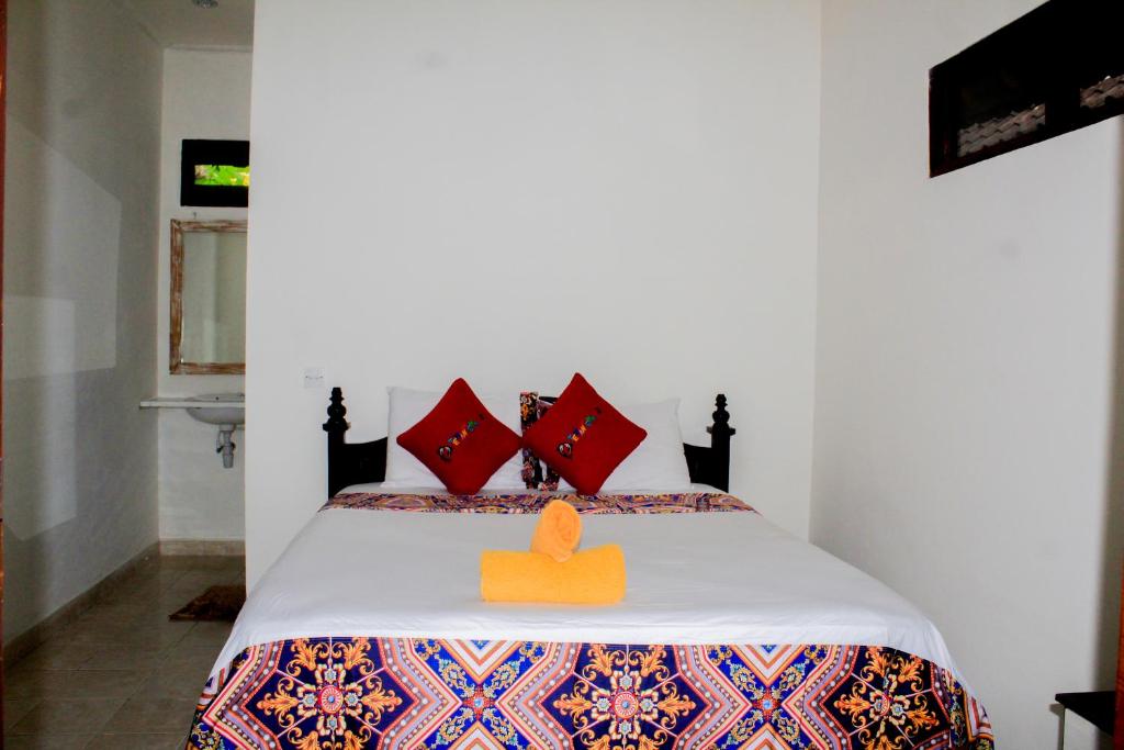 COCONUT BEACH BUNGALOWs & WARUNG, Bali
