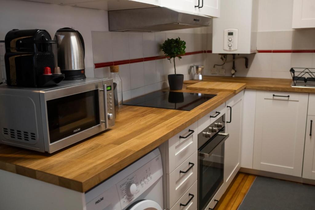 Duplex Typique Centre Bayonne photo 4