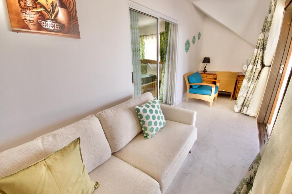 SEA SPLASH SELF CATERING And La Petite Maison photo 2