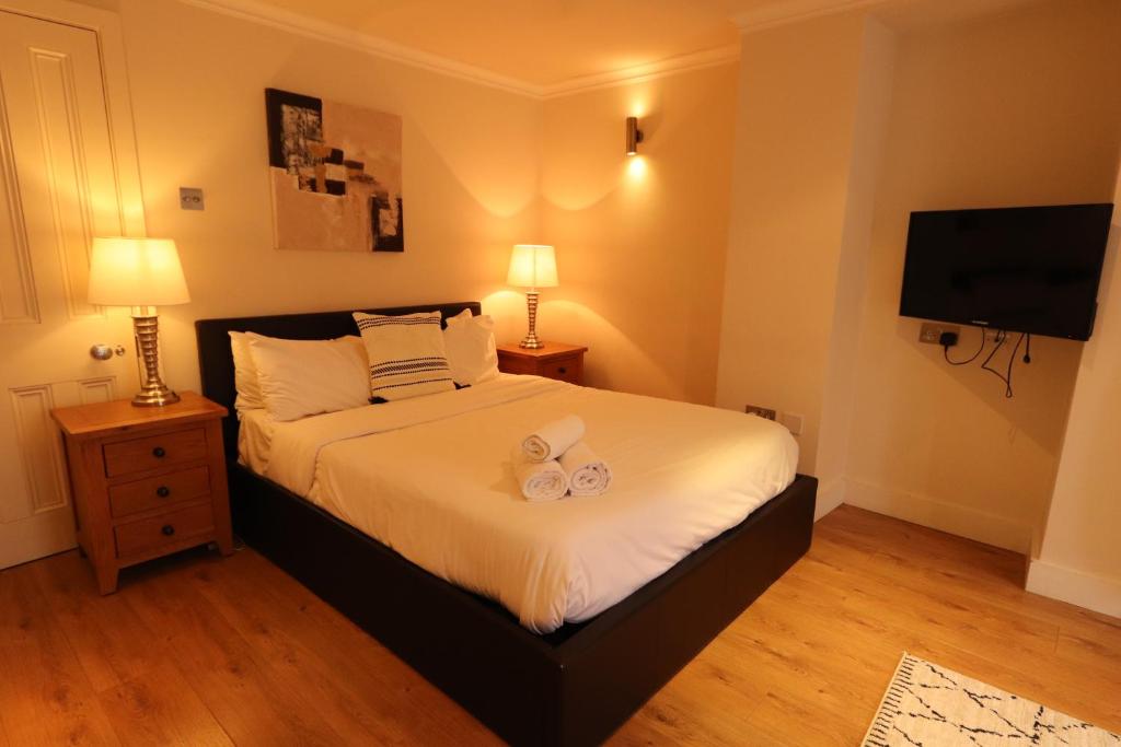 Clifton Studio