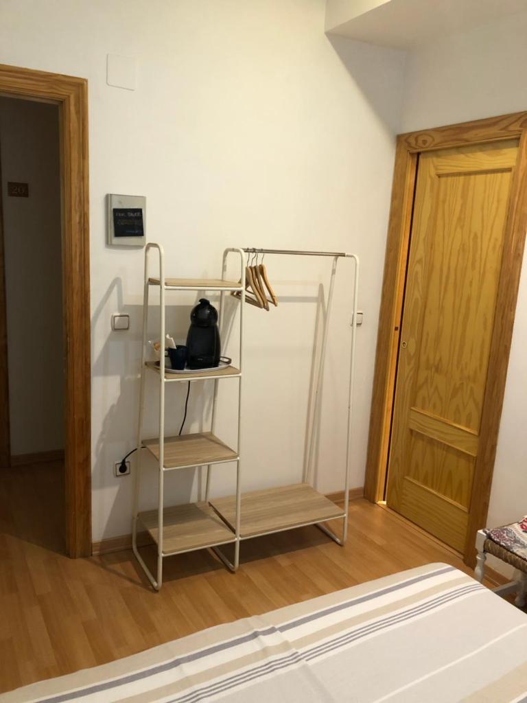 Hostal Escartín photo 2