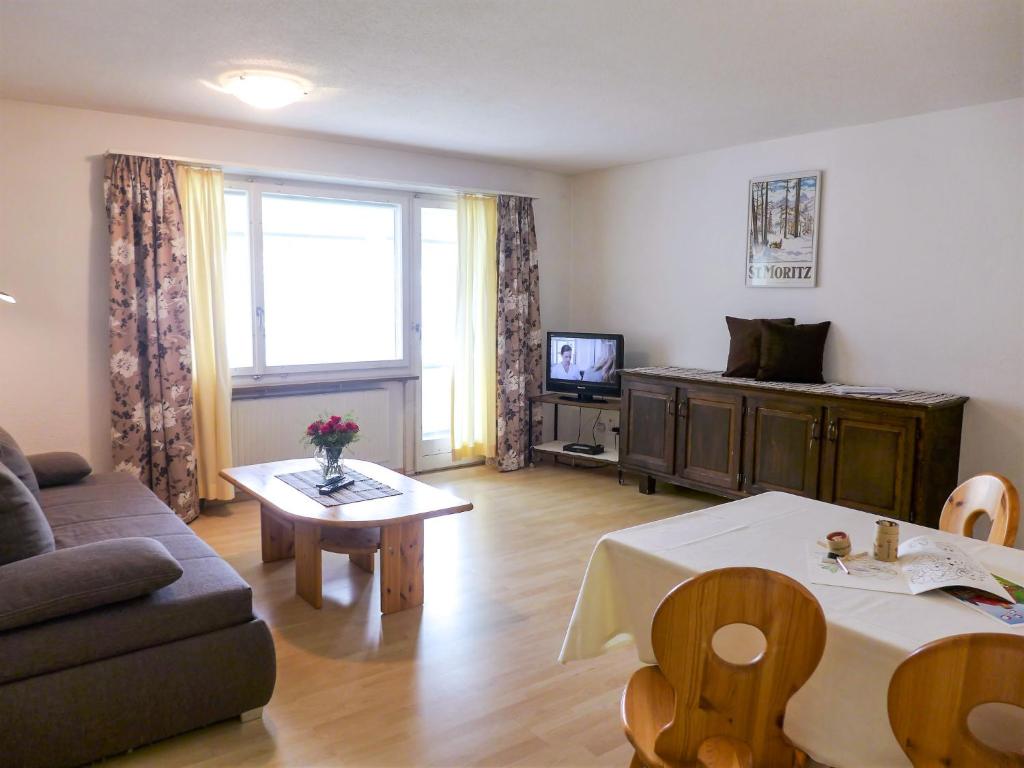 Apartment Chesa Ova Cotschna 305 by Interhome photo 1