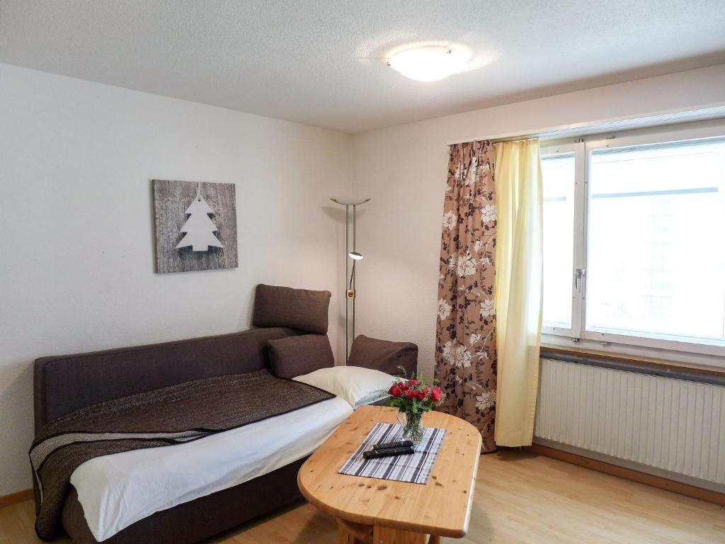 Apartment Chesa Ova Cotschna 305 by Interhome photo 2
