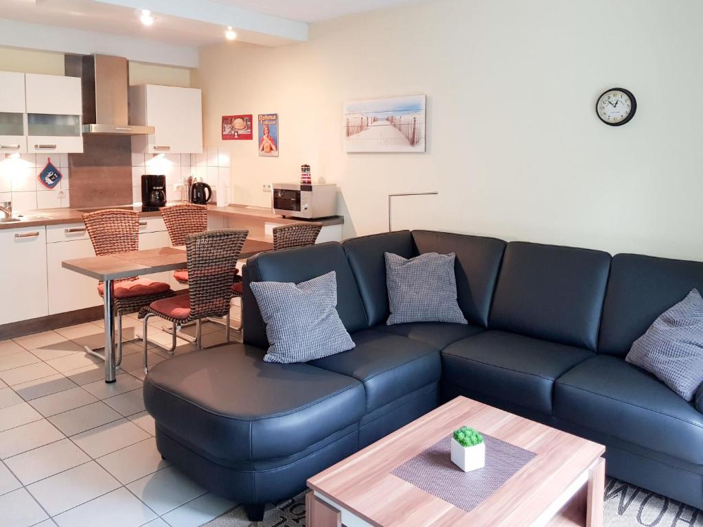 Holiday Home Tossens-6 by Interhome photo 1