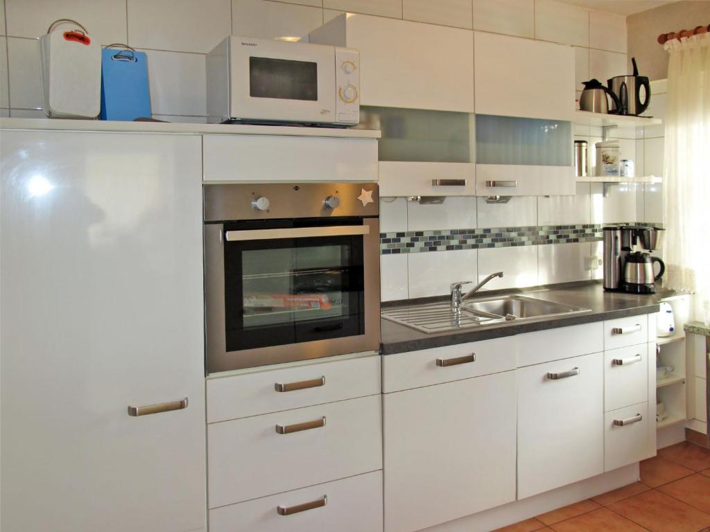Holiday Home Lilly by Interhome photo 3