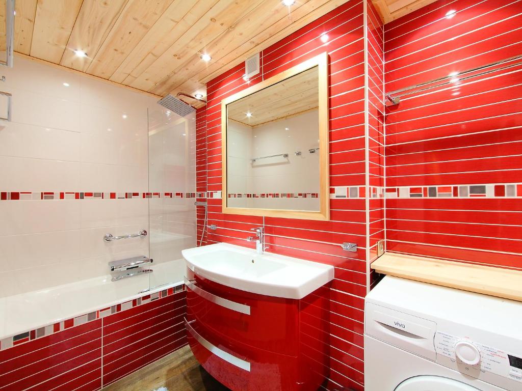 Apartment Le Grand Tichot A et B-9 by Interhome photo 4