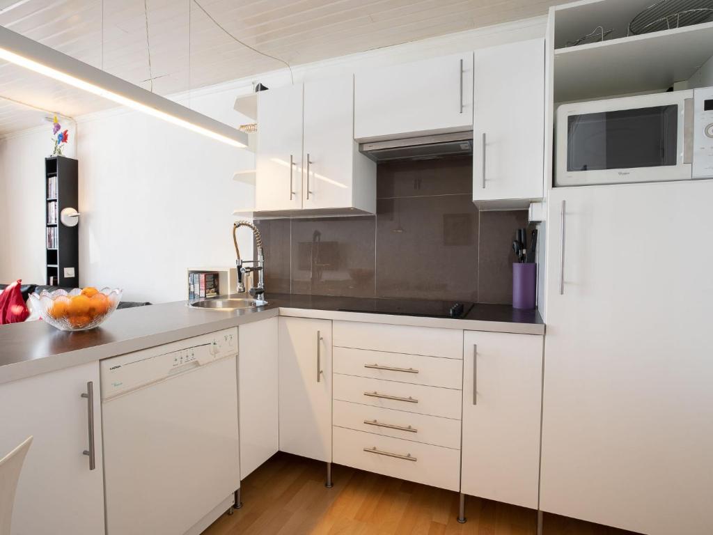 Apartment Neige d'or-2 by Interhome photo 3