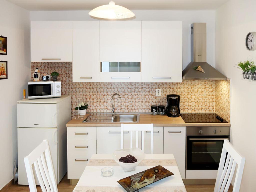 Apartment Borovina - KOR205 by Interhome photo 3