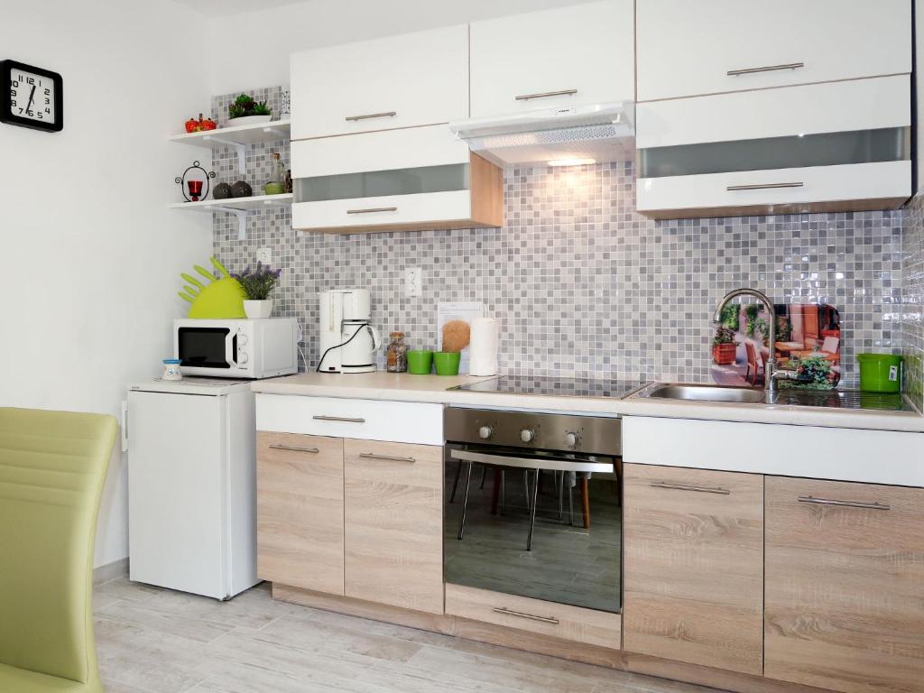 Apartment Borovina - KOR204 by Interhome photo 3