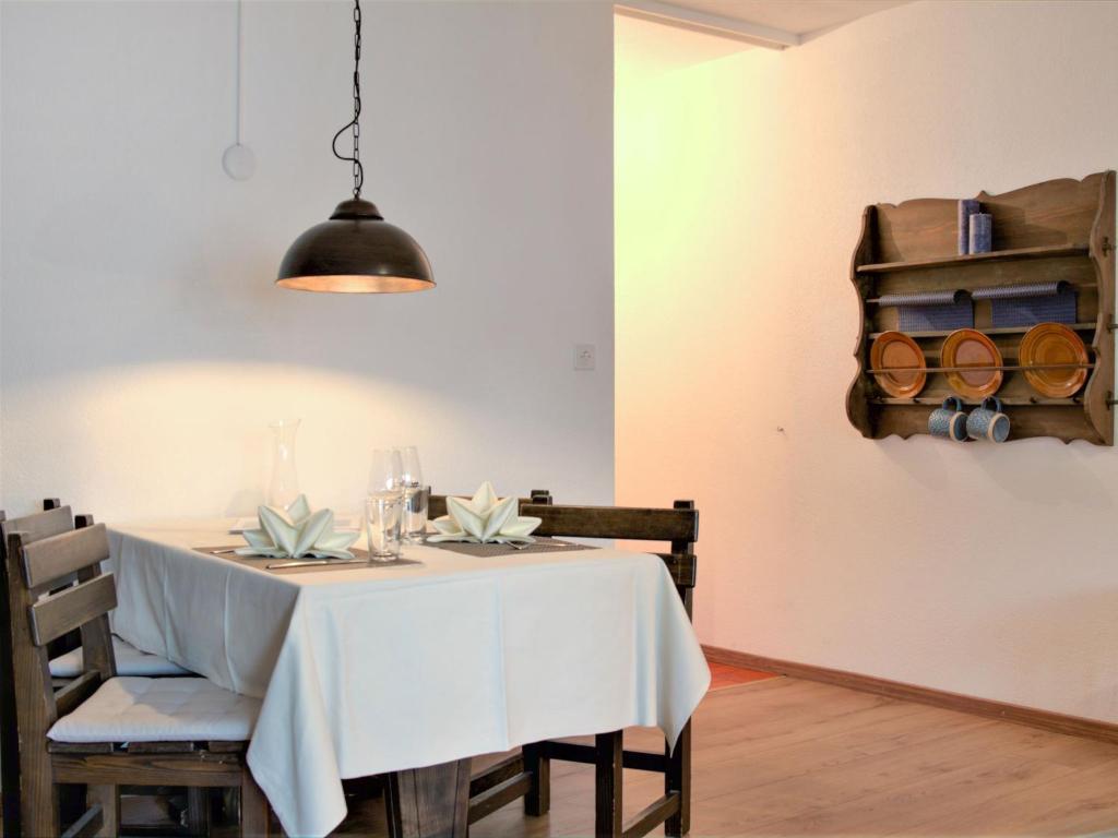 Apartment Chesa Ova Cotschna 205 by Interhome photo 2
