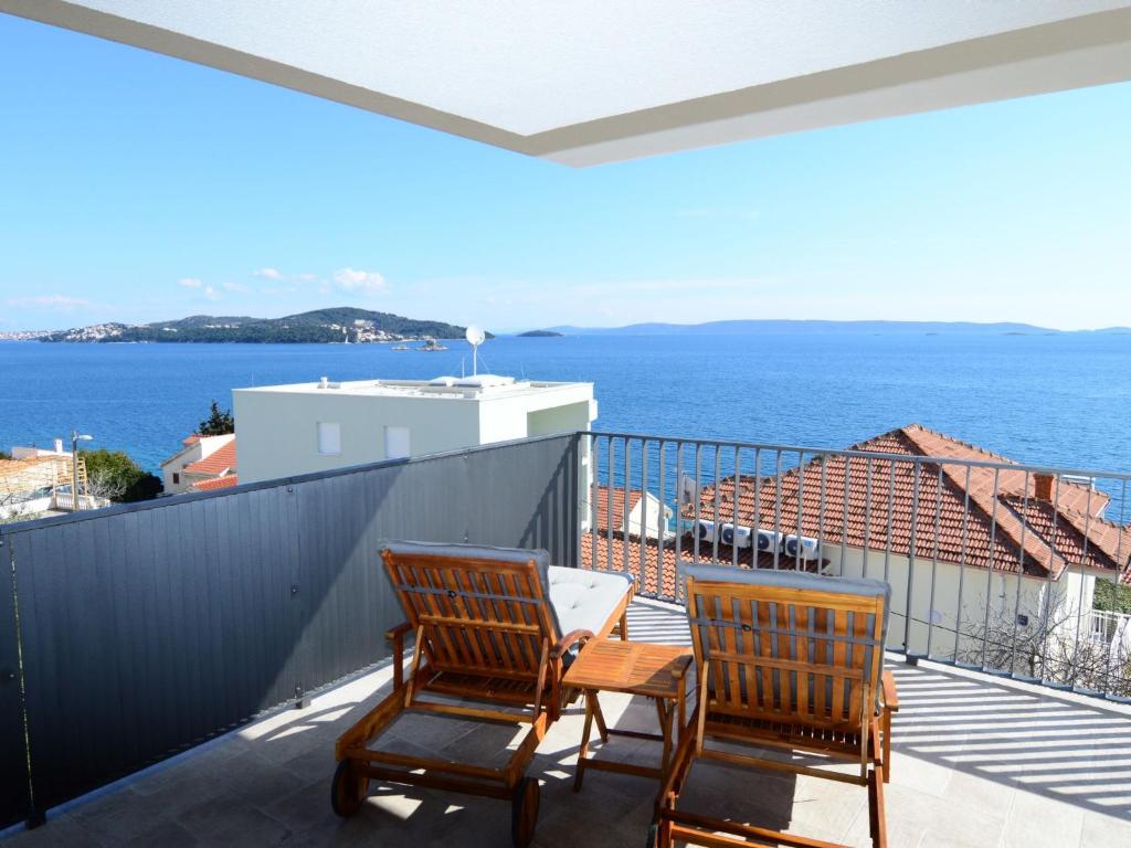 Apartment Viva-by the sea-panorama penthouse by Interhome