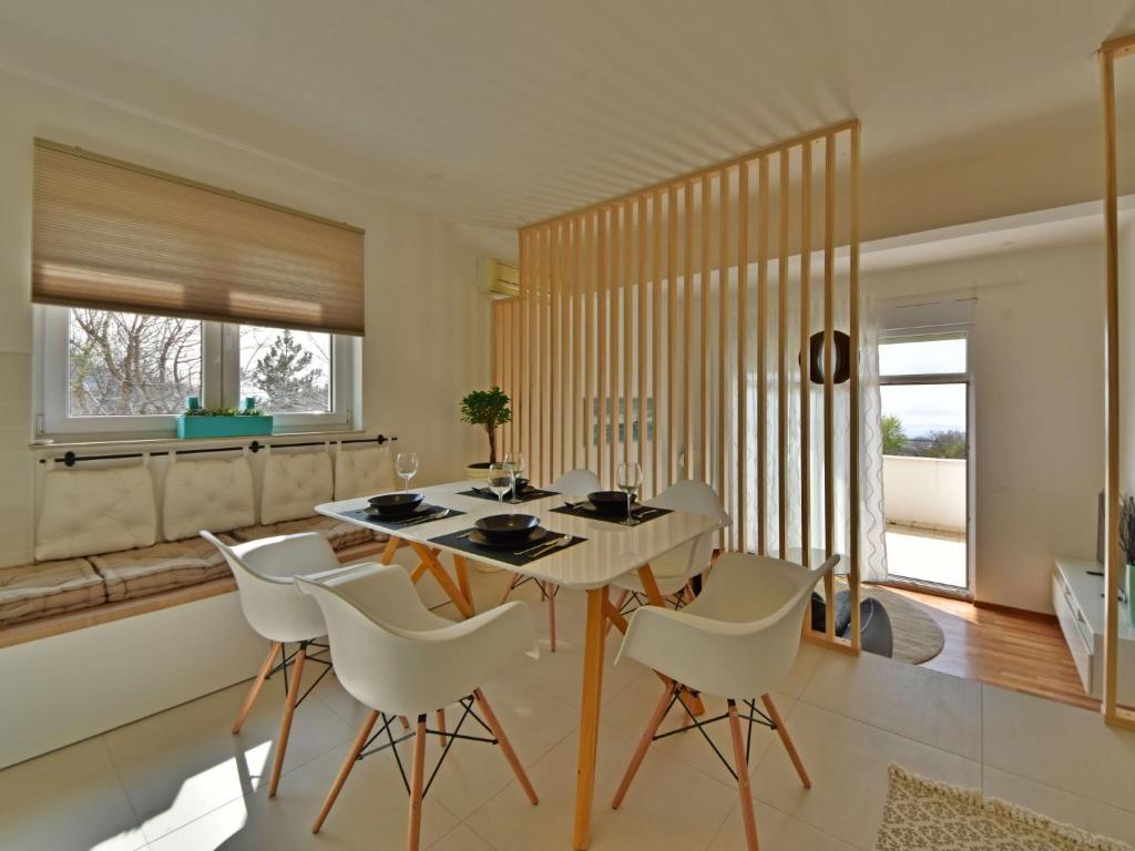 Apartment Cvit-2 by Interhome photo 3