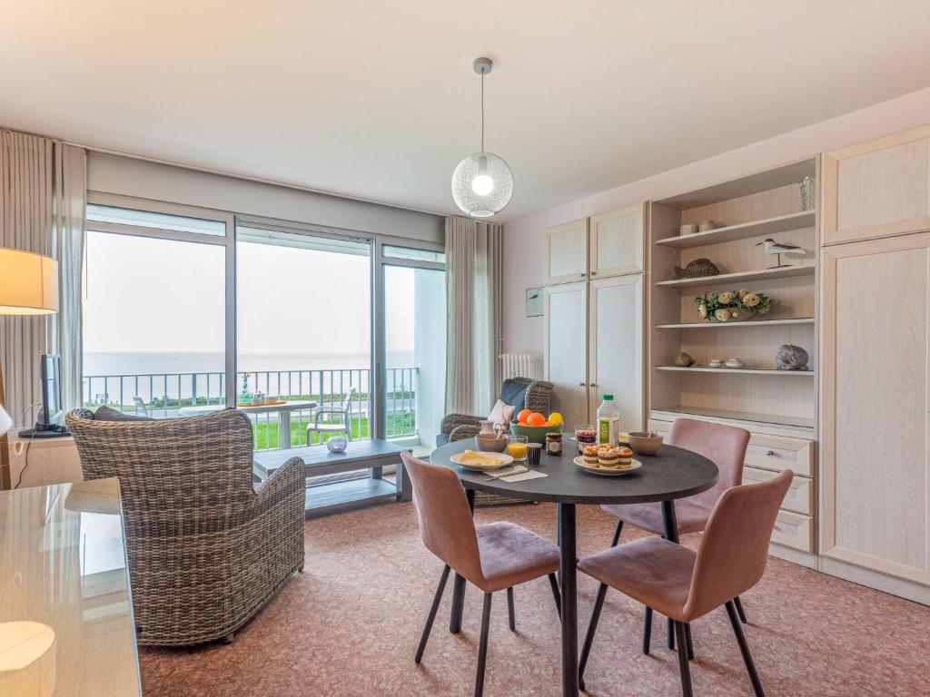 Studio Les Trois Iles-2 by Interhome photo 2