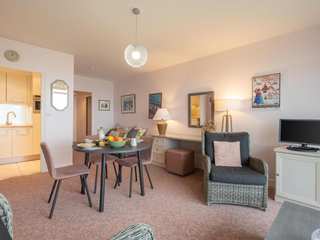Studio Les Trois Iles-2 by Interhome photo 4