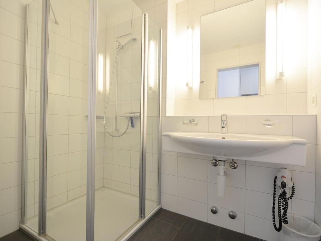 Apartment Surses Alpin-3 by Interhome photo 3