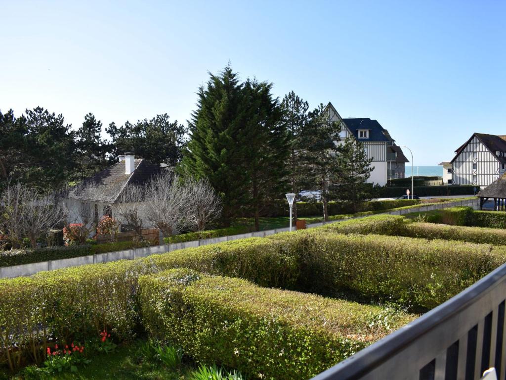 Apartment Les Terrasses de Tourgeville-3 by Interhome photo 1