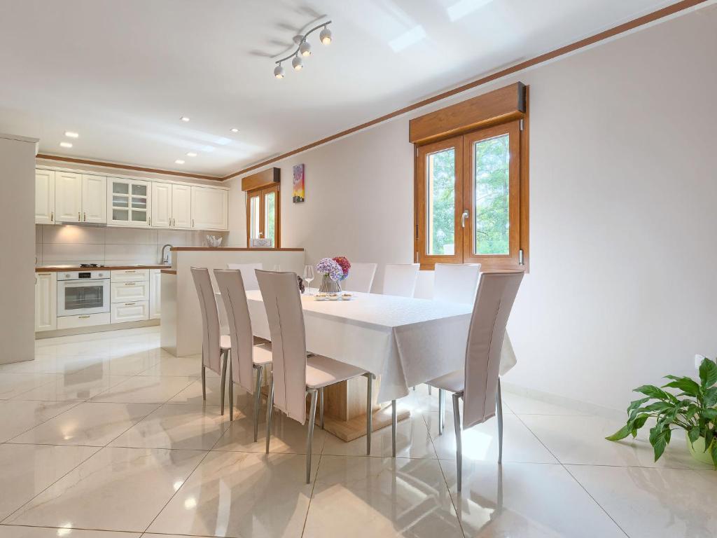 Holiday Home Villa Aniva by Interhome photo 2