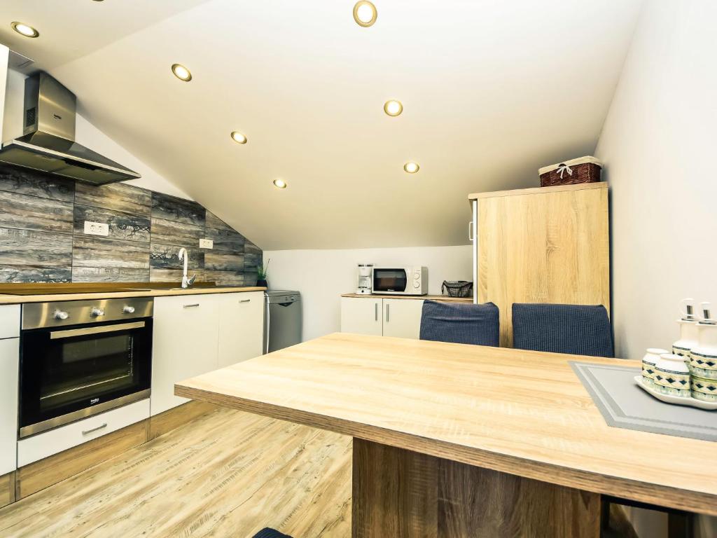 Apartment Matanovi Dvori-2 by Interhome photo 3
