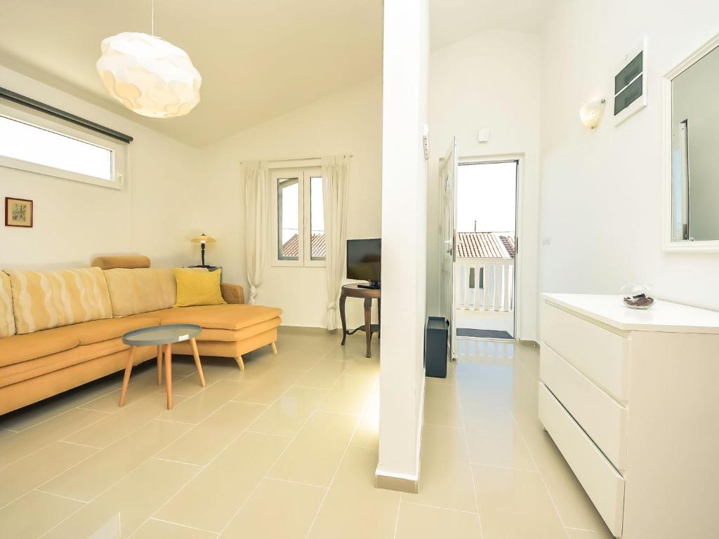 Apartment Daniela by Interhome photo 1