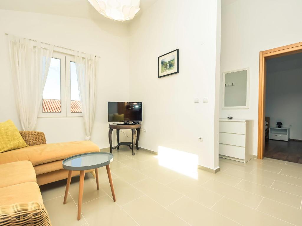 Apartment Daniela by Interhome photo 2