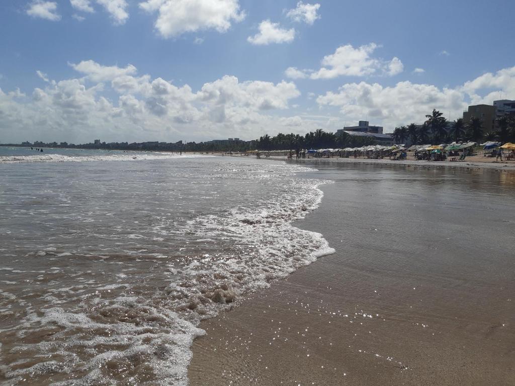 Apto climatizado à beira-mar c/ piscina-Intermares photo 2