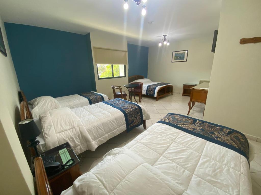 Hotel Iberia photo 4