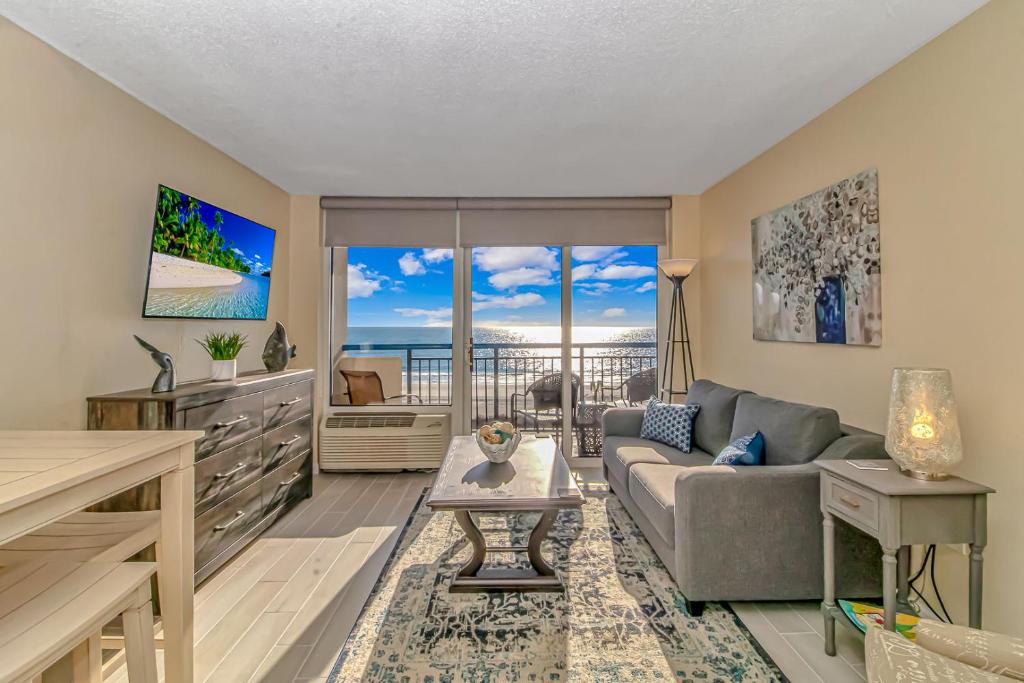 Oceanfront 1 Bedroom 2 Bath Suite Boardwalk 439 image