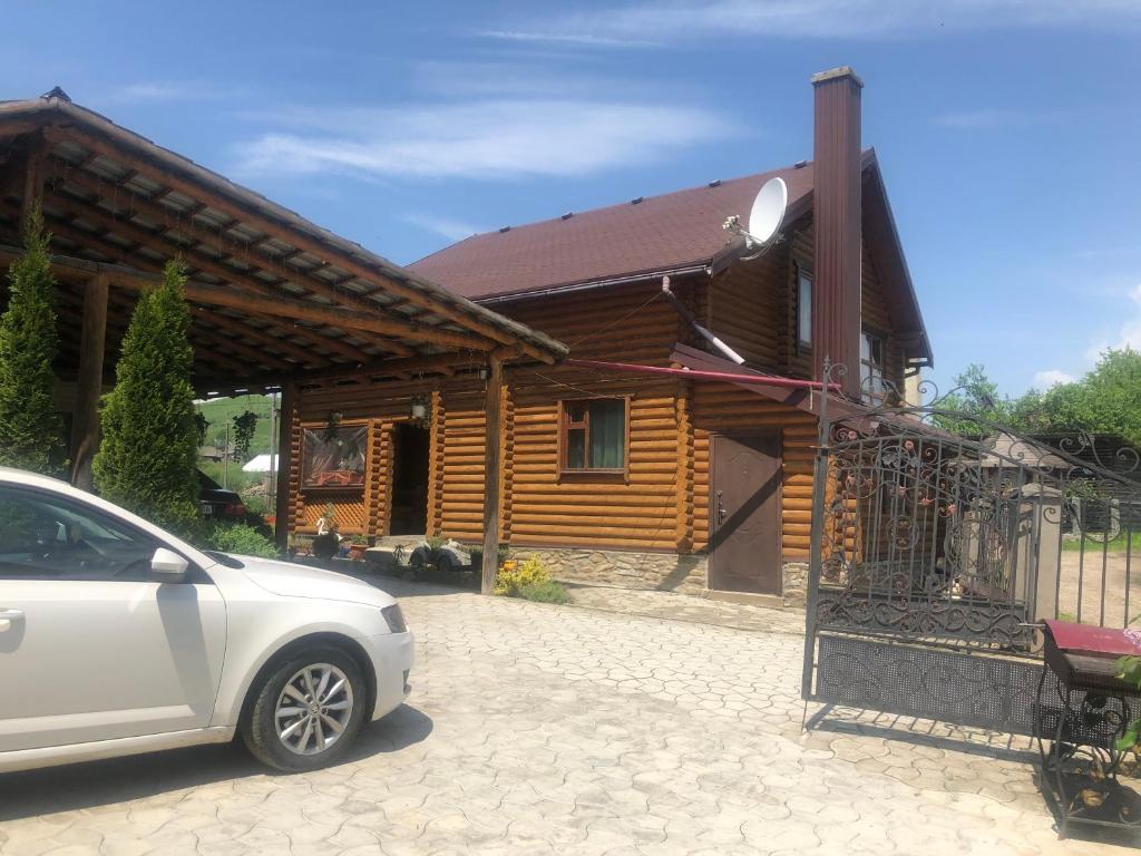 Cottage in Yasinya photo 1
